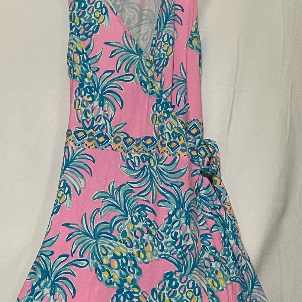 Lilly Pulitzer Pink and Blue wrap around summer fun dress